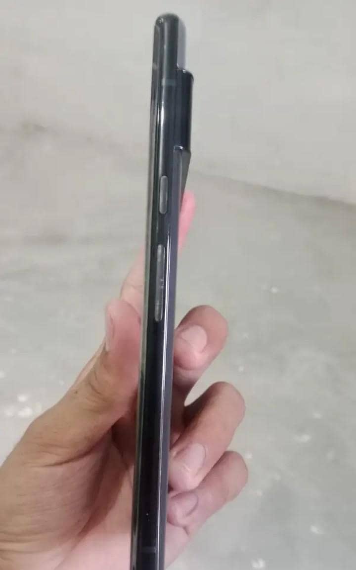 Google pixel 6a 4