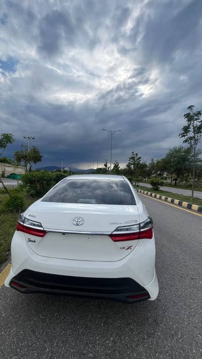 Toyota Altis Grande 2025
