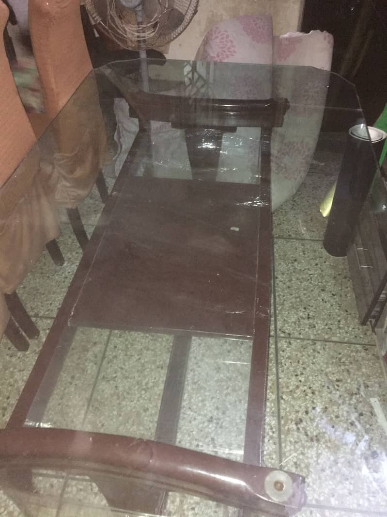 Dinning table 0
