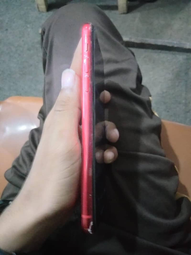 Apple iPhone 11 3