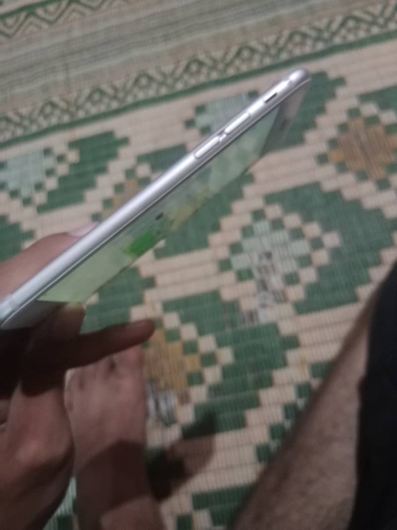 Apple iPhone 6 3