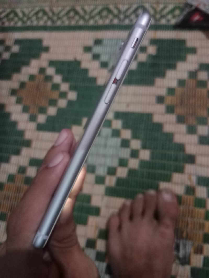 Apple iPhone 6 5