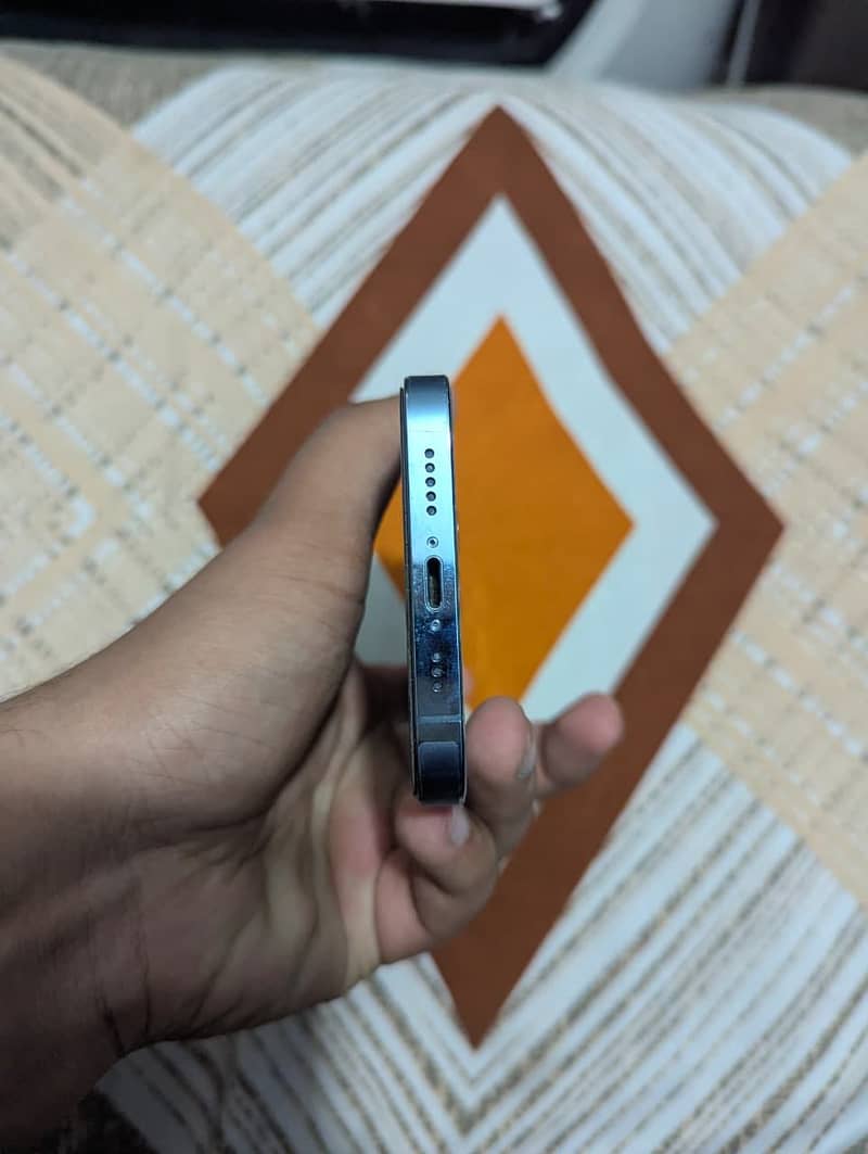 Apple iPhone 13 Pro 6