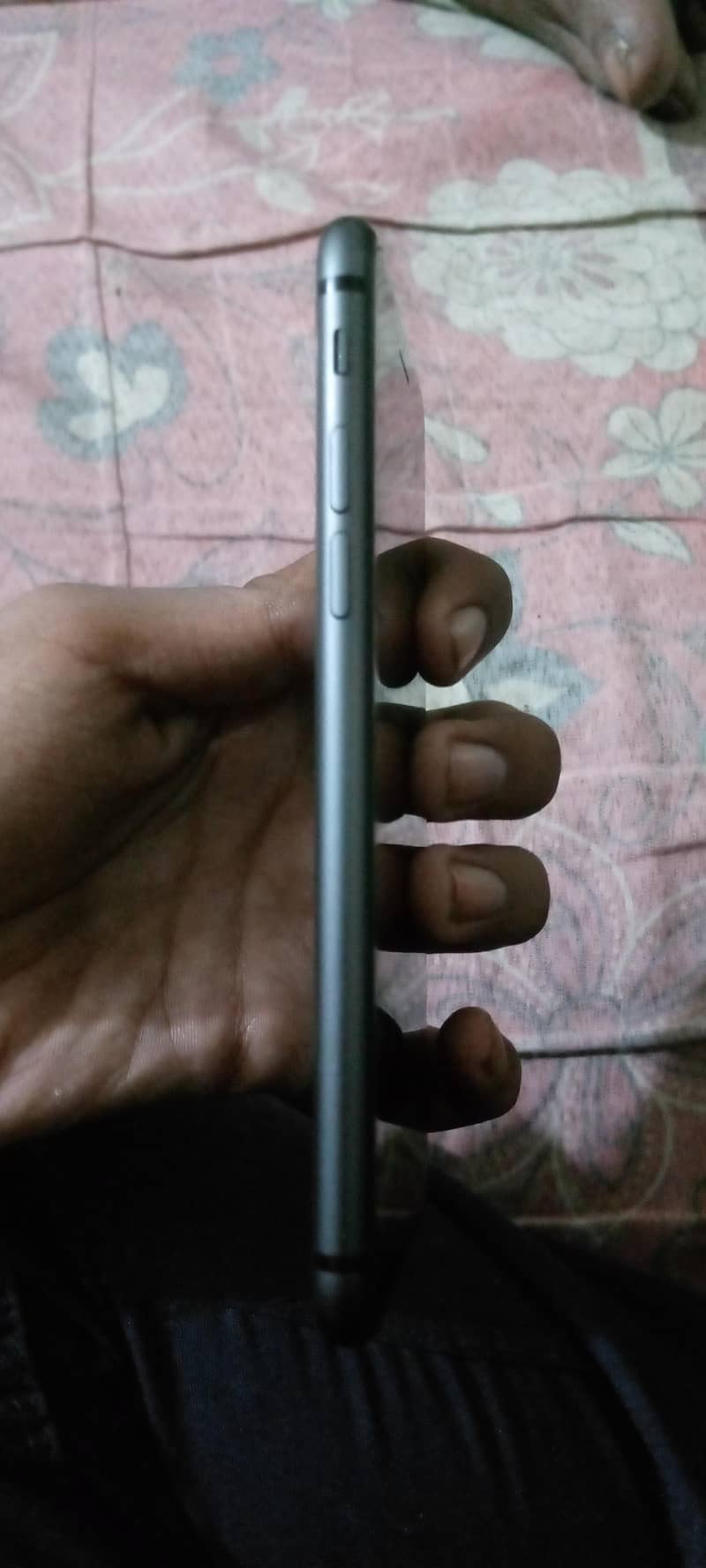Apple iPhone 8 4