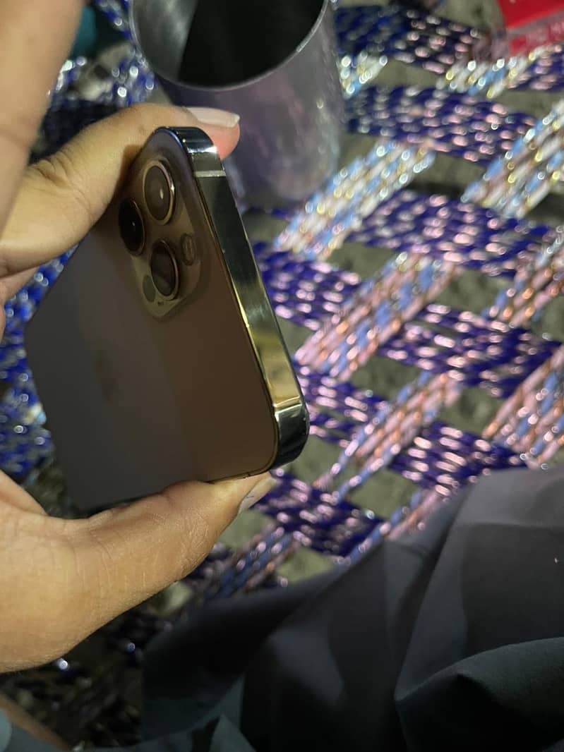 Apple iPhone 12 Pro 1