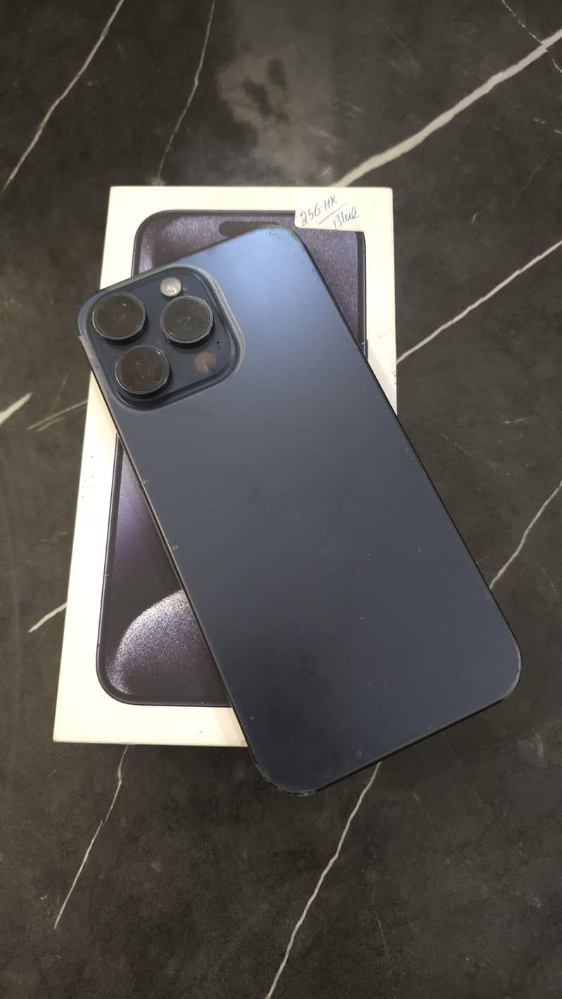 Apple iPhone 15 Pro Max 3