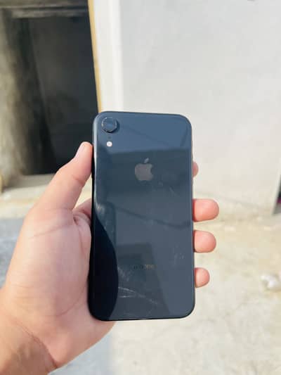Apple iPhone XR