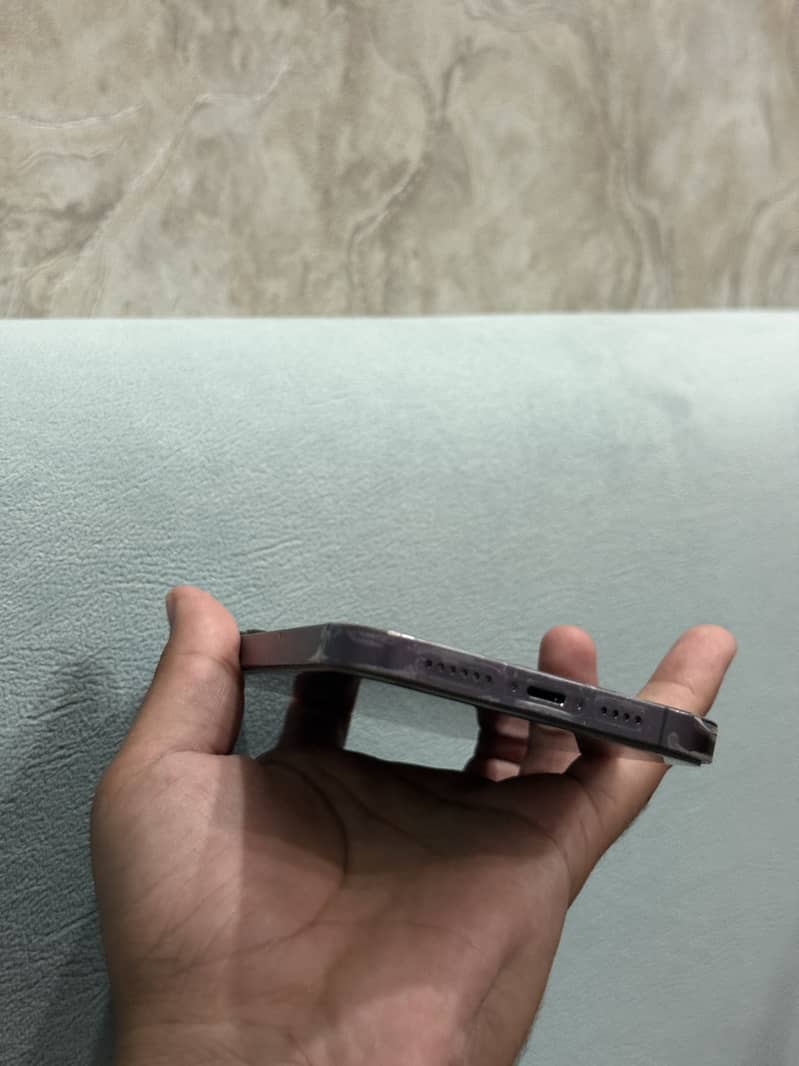 Apple iPhone 14 Pro Max 3