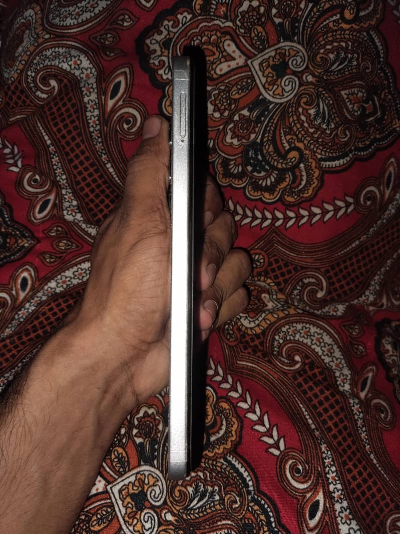 Infinix 4
