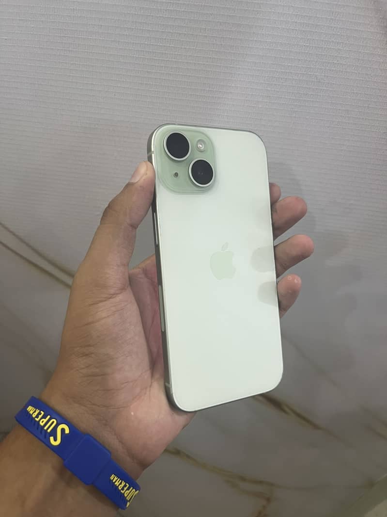 Apple iPhone 15 3