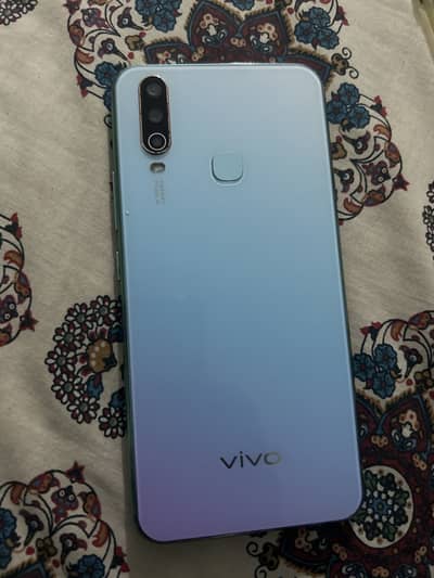 Vivo Y17