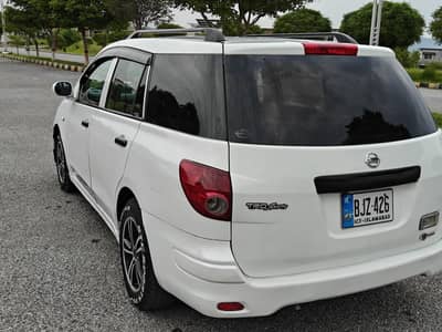 Nissan AD Van 2013