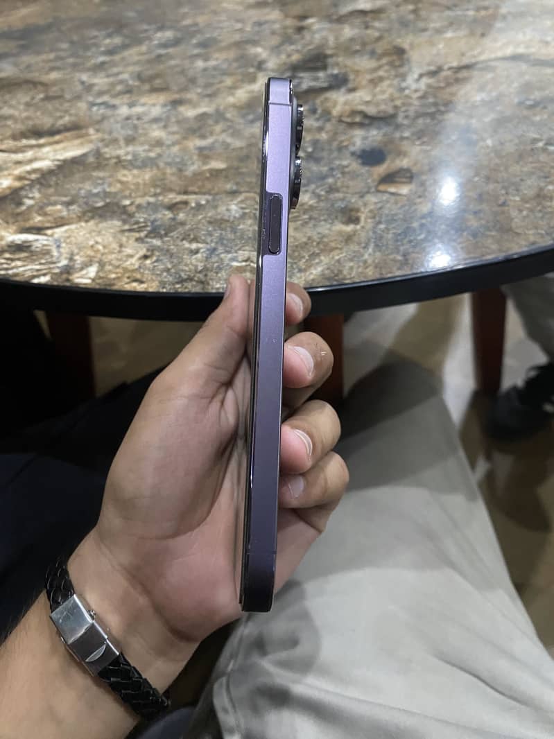 Apple iPhone 14 Pro Max 3