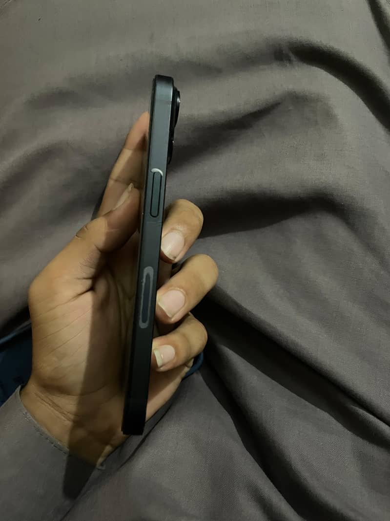 Apple iPhone 14 1