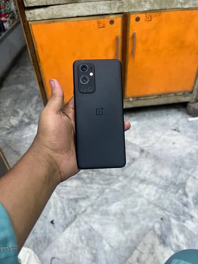 One Plus 9 Pro