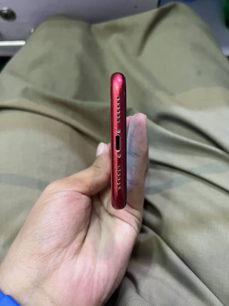 Apple iPhone 11 0