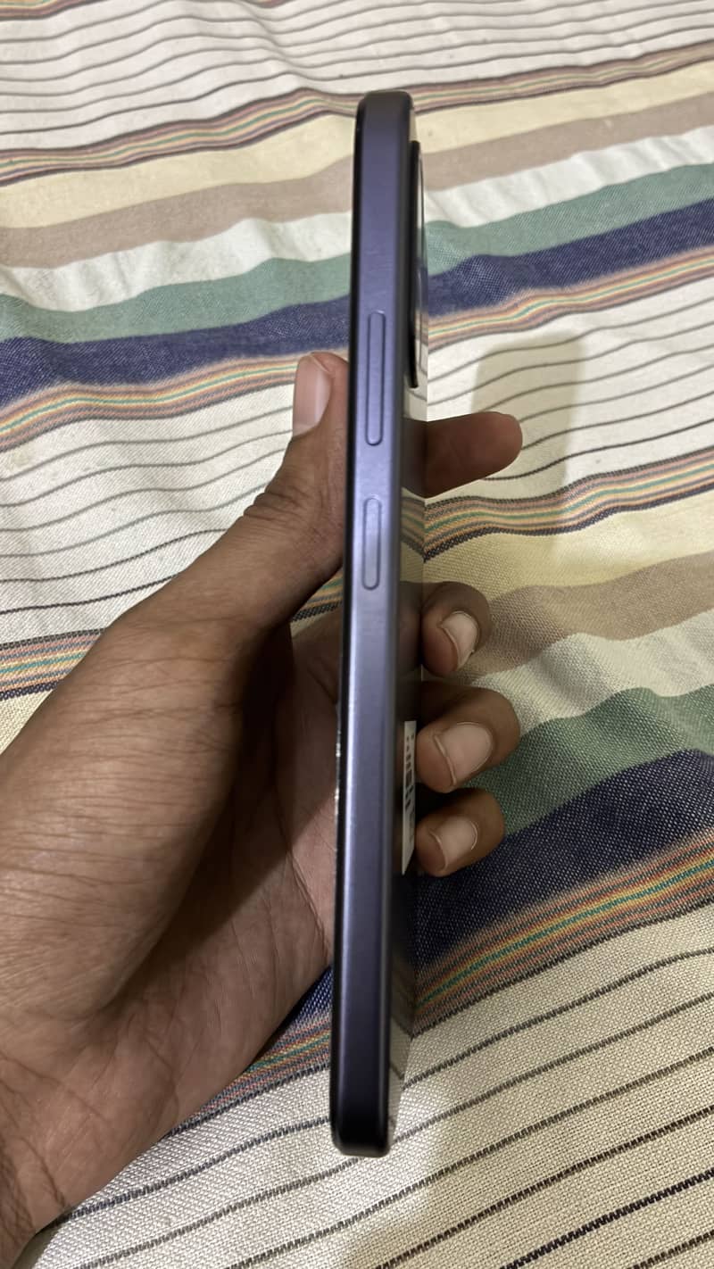 OPPO A6k 4