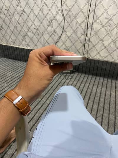 Apple iPhone 16 Pro