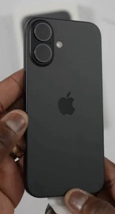 Apple iPhone 16