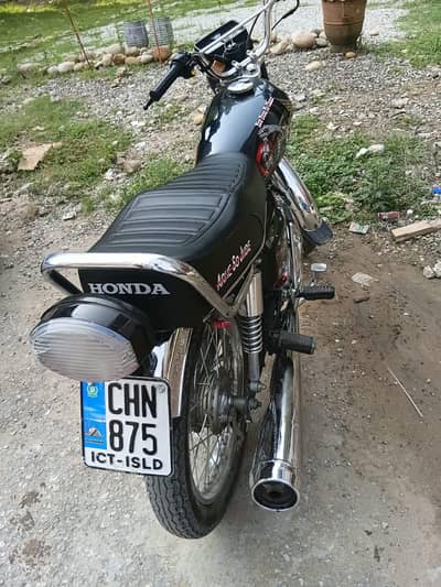 Honda cg 125.