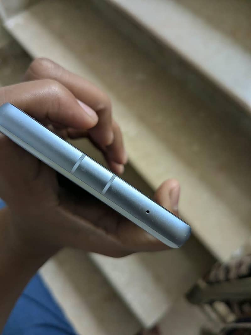 Google Pixel 7a 4