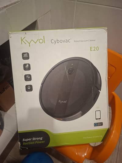 robotic vacum cleaner as good as new