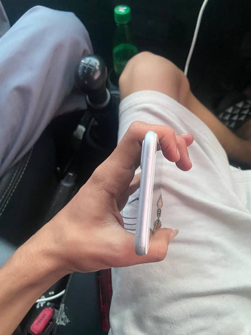 Apple iPhone 7 Plus 5