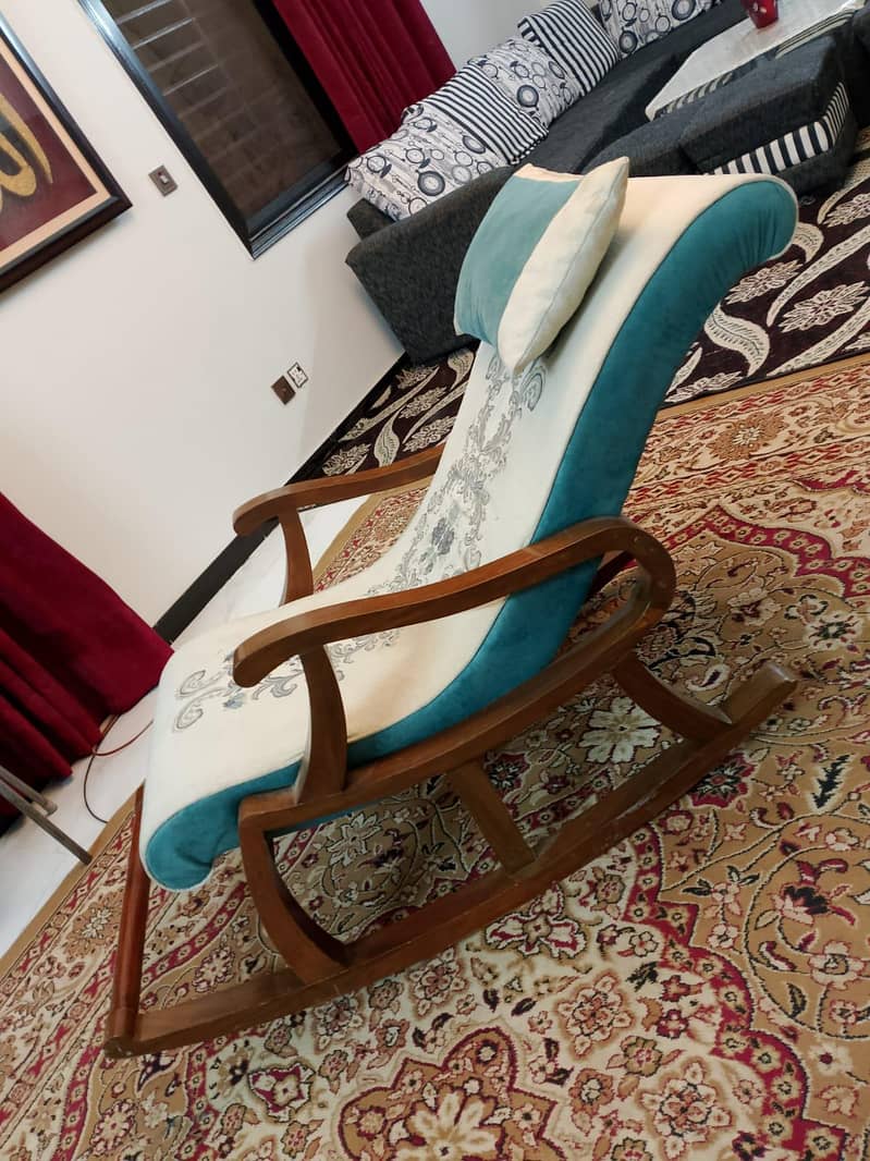 rocking chair 2