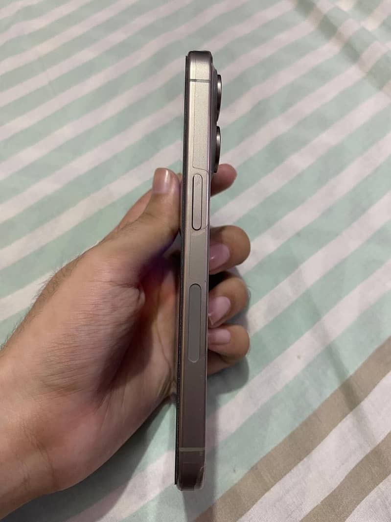 Apple iPhone 15 Pro 5