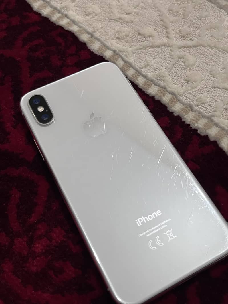 Apple iPhone X 3