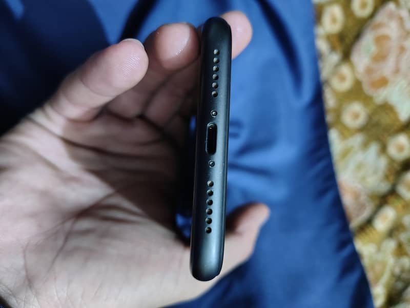 Apple iPhone 11 2