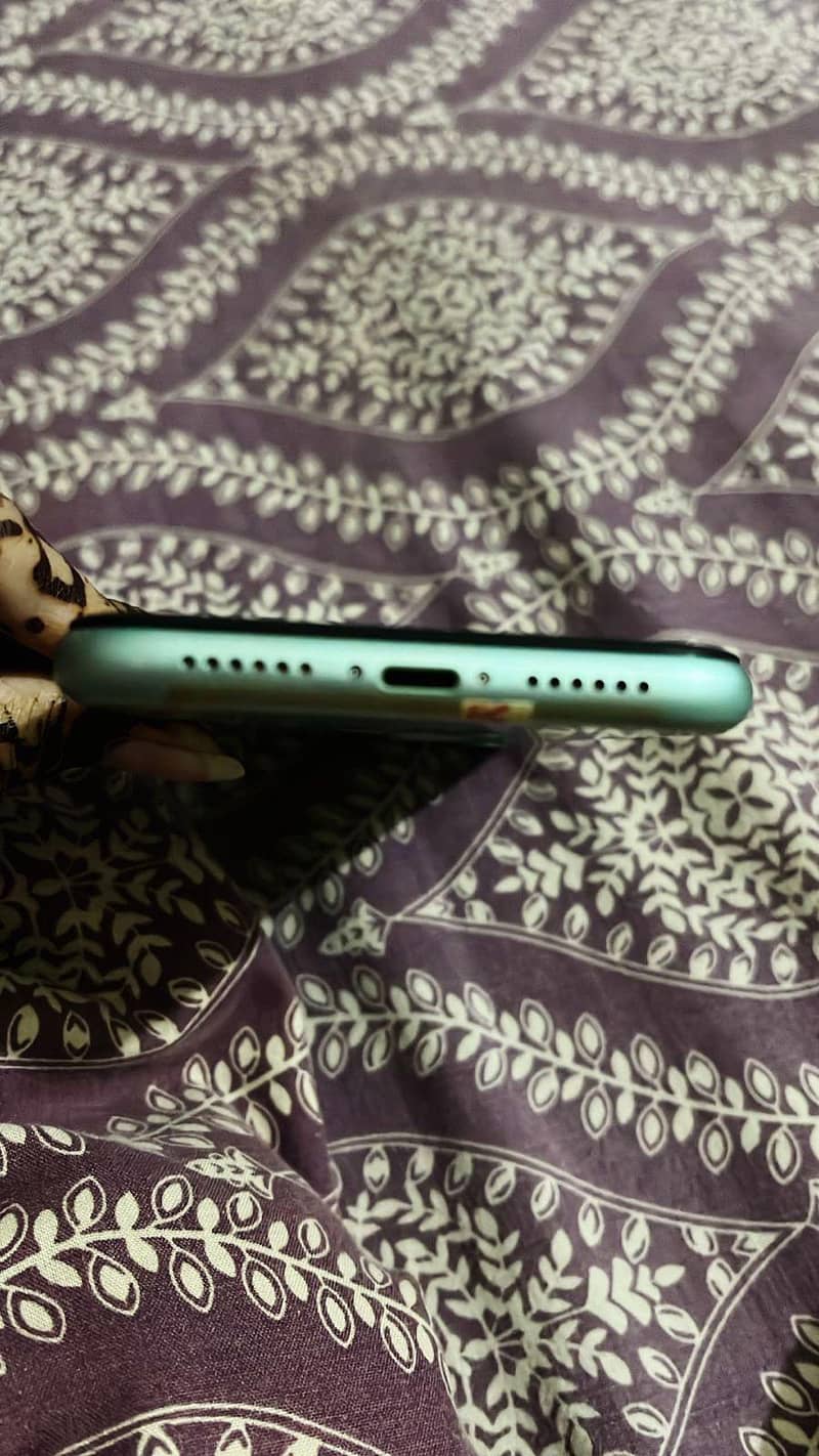 Apple iPhone 11 2