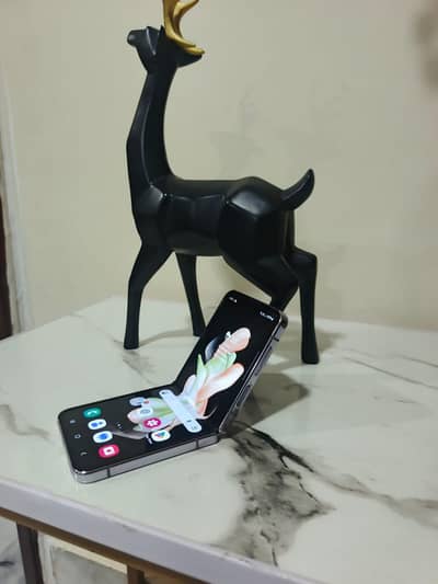 Samsung Mobile Z Flip 4 10/10