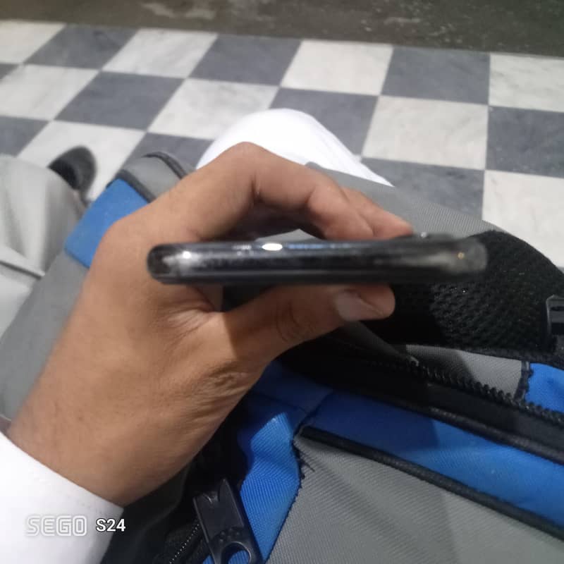 Apple iPhone X 5