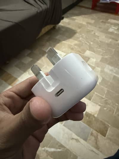 Apple 20Wt Original Charger