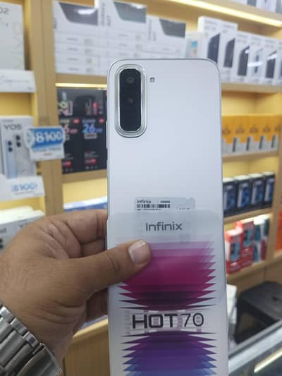 Infinix hot 70 + Earbuds gift 
