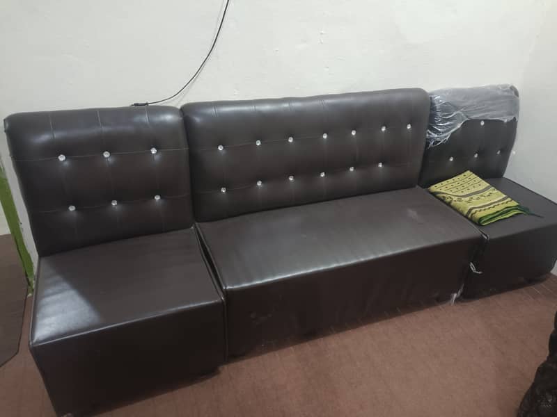 Sofa set 0