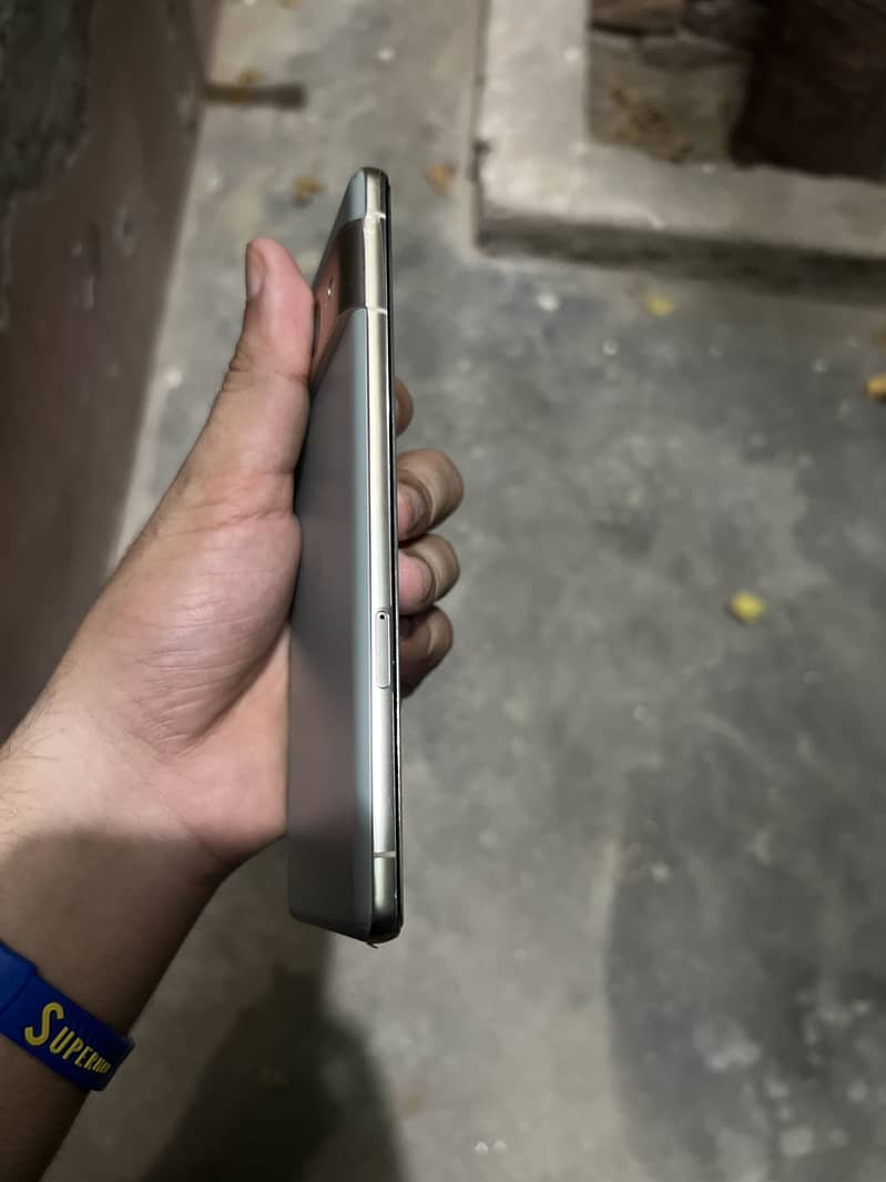 Google Pixel 7 Pro 2