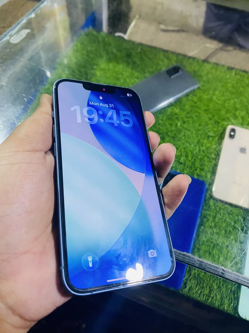 Apple iPhone 14 1