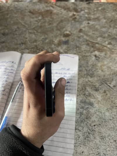 Apple iPhone 14
