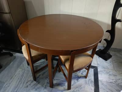 4 seater dining table