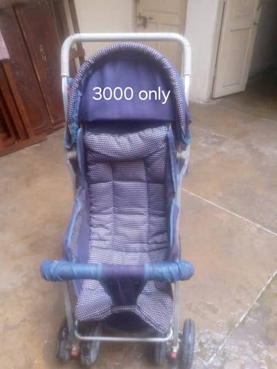 Prams. 3200, and 1800 only