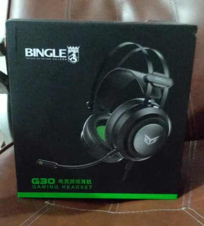 STEREO HEADPHONES WIRED