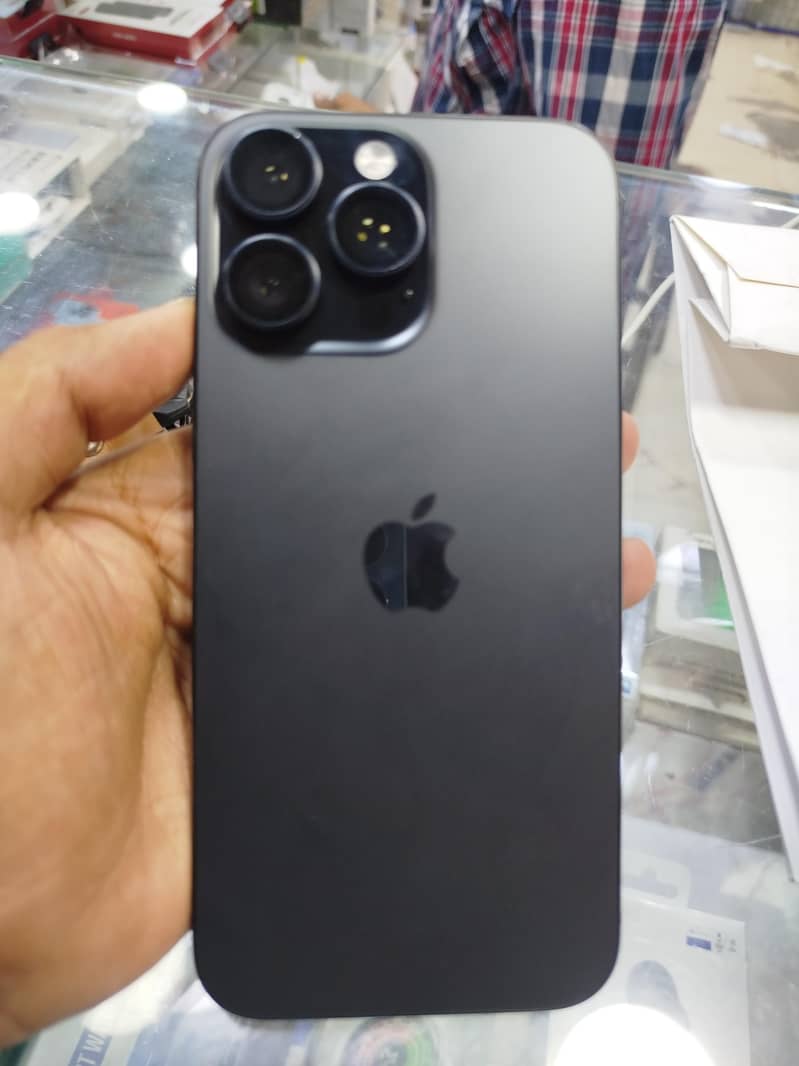 apple iphone 16 pro max 0