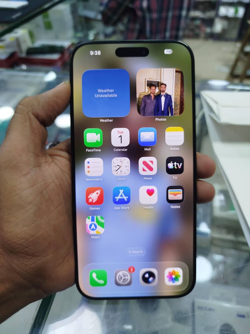 apple iphone 16 pro max 1