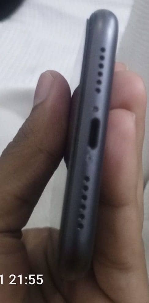 Apple iPhone 11 2