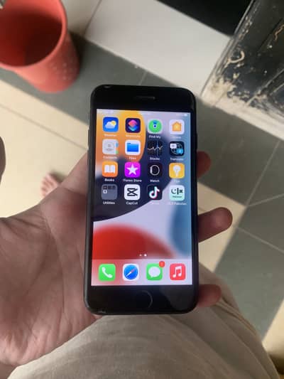 Apple iPhone 7