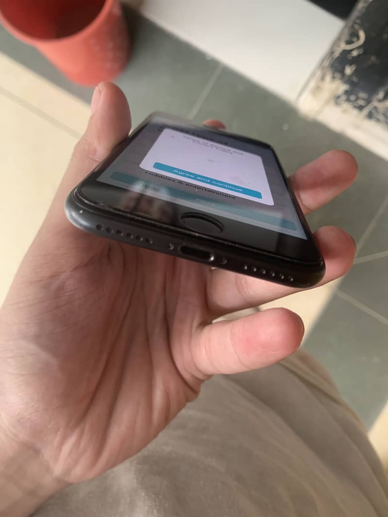 Apple iPhone 7 6