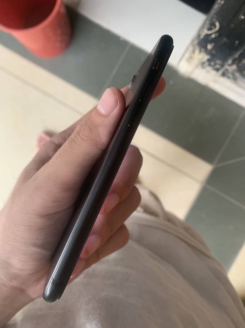 Apple iPhone 7 7