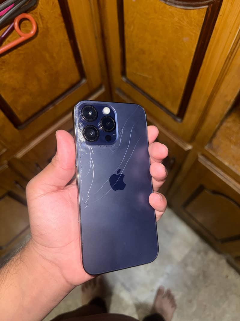 Apple iPhone 14 Pro Max 9